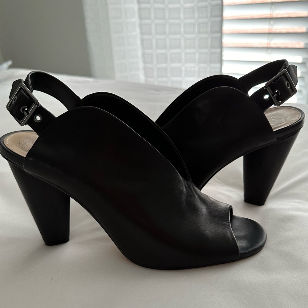 Vince Camuto Sandals, Black Leather w. Buckle, 4 inch heel, Size 9/40